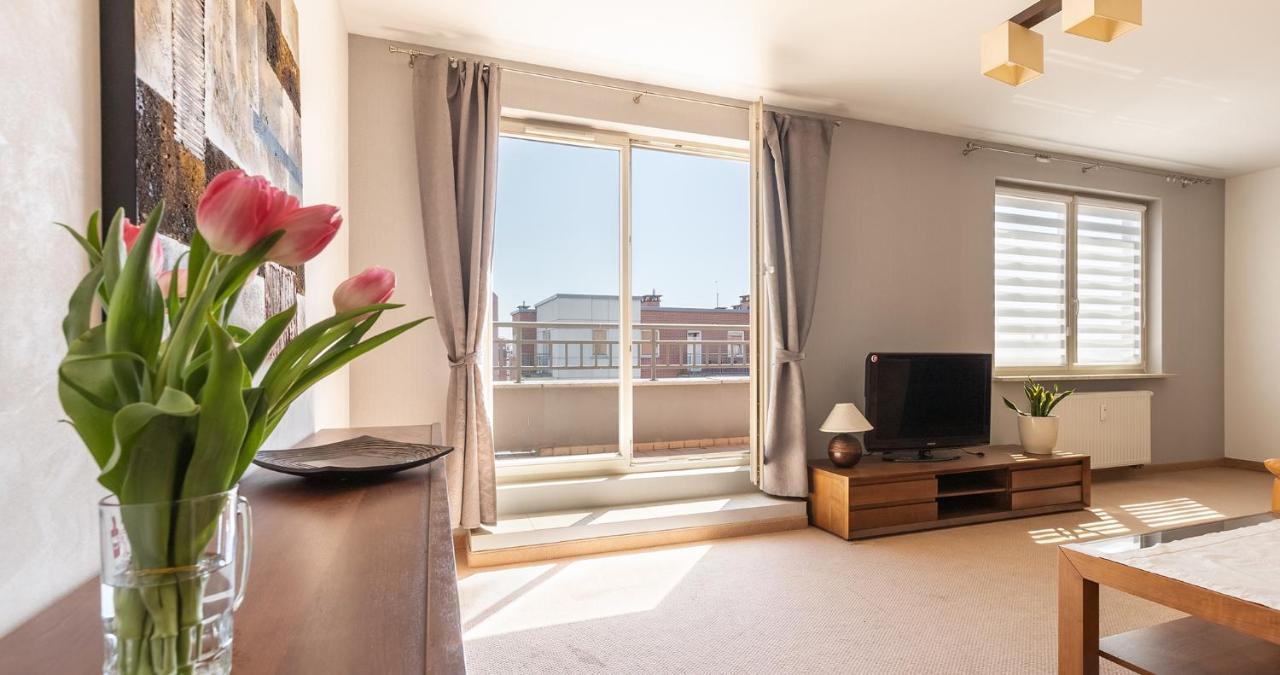 Apartment In The Heart Of *